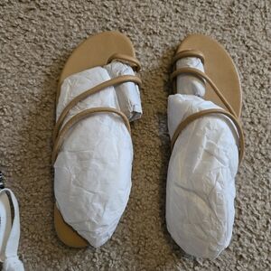 Reformation - Strappy Toe Ring Flat sandal